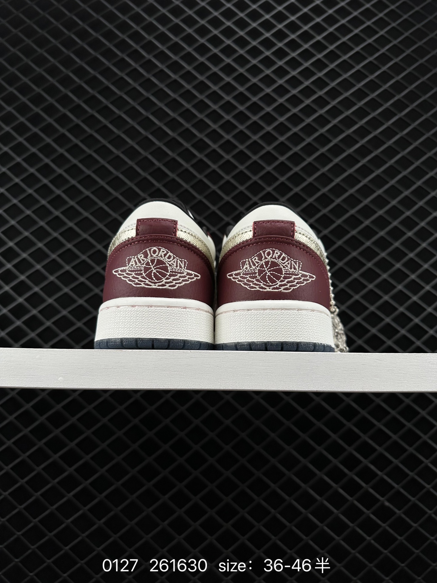 Jordan 1 Low ”Year of the Dragon“